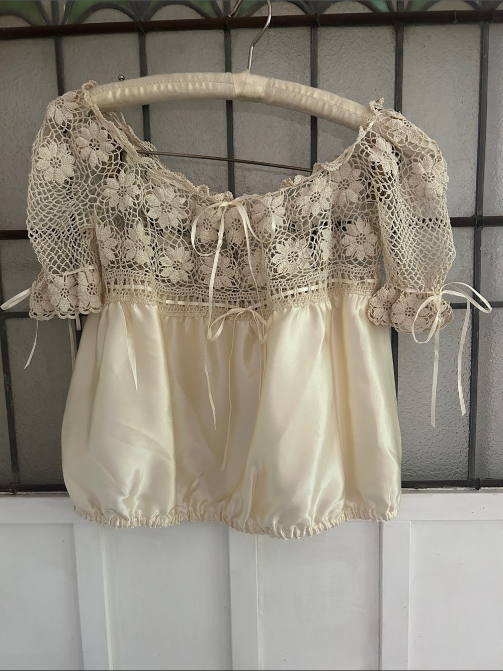 Vintage Women’s Cream Crochet Yoke Satin Peasant Top